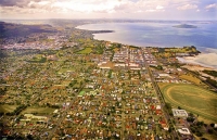 Aerial;Rotorua;Bay_of_Plenty;Waikato;Lake_Rotorua;tourists;visitor_centre;boat_h
