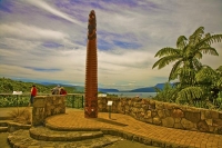 Rotorua;Bay_of_Plenty;Waikato;Lake_Rotorua;tourists;visitor_centre;boat_harbour;
