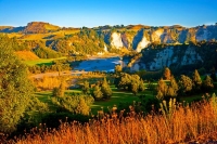Mangaweka;Rangitikei_Region;bush;native_forrest;Rangitikei_River;autumn_colours;