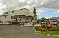 Whitianga;Mercury_Bay;Coromandel;sandy_beaches;bachs;holiday_homes;blue_sky;blue