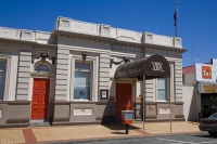 Wairoa;Hawkes_Bay;Wairoa_River;bridge;lighthouse;District_Council_landscaping;bl