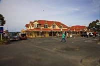 Paihia_Opua;Northland;boating;al_fresco_eating;out_door_eating;harbour;blue_sky