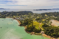 Russell;Northland;al_fresco_eating;out_door_eating;bachs;holiday_homes;boating;y