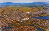 aerial;Hamilton;Waikato_River;industrial_buildings;suburburban;Lake_RotoroaAeria