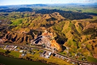 Aerial;Huntly;Waikato_River;suburburban;bridge;green_fields;River;bridge;New_Zea