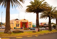 Raglan;Waikato;coastal;bachs;holiday_homes;bush;native_forrest;blue_sky;blue_sea