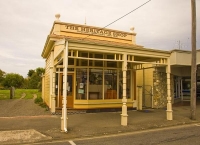 Martinborough;Wairarapa;agricultural;vineyards;wine_production;wine_trail;church