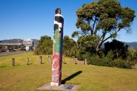 Petone;Hutt_Valley;Celebratory_marker;Treaty_of_Waitangi;Bryce_Manukonga;Pou_Whe