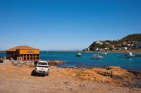 Wellington;Beehive;parliament;down_town;highrise;airport;bays;marina;docks;harbo