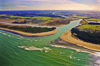 North_Canterbury;Canterbury;mountains;hills;Canterbury_Plain;coastline;golden_sa