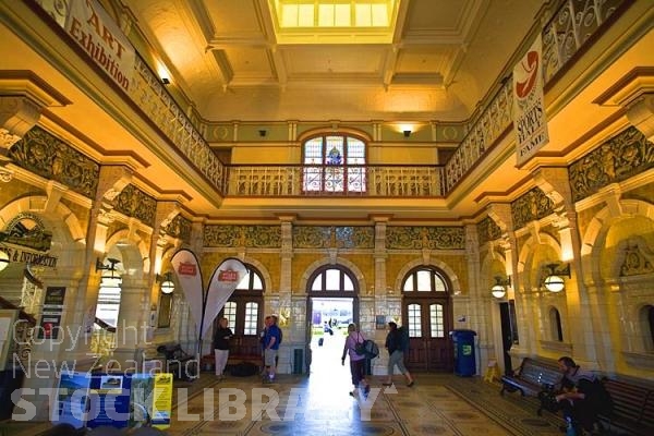 Dunedin;Otago;university city;university;harbour;golden sands;gothic buildings;Heritage Museum;law courts;Station;Train Station;Railway;Station;Entrance