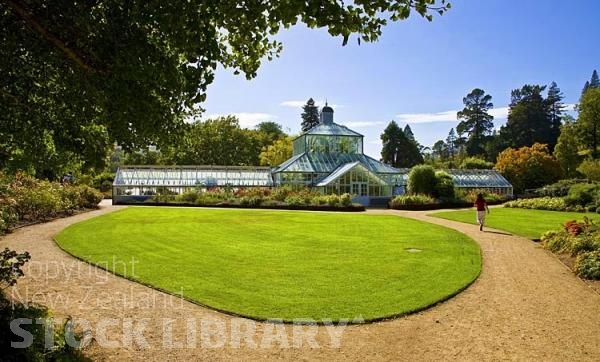 Dunedin;Otago;university city;university;harbour;golden sands;gothic buildings;Heritage Museum;law courts;Station;Train Station;Dunedin Botanical Gardens;Glass House;Botanical Gardens