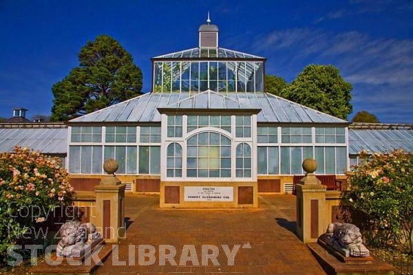 Dunedin;Otago;university city;university;harbour;golden sands;gothic buildings;Heritage Museum;law courts;Station;Train Station;Dunedin Botanical Gardens;Erected;Dunedin;Robert Glendenning;1908;Botanical Gardens