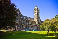 Dunedin;Otago;university_city;university;harbour;golden_sands;gothic_buildings;H