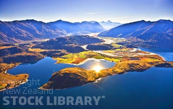 Aerial;Wanaka;Otago;lake_Wanaka;Clutha_River;Hawea_River;Iron_Mountain;airport;C