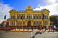 Invercargill;Southland;Town_Hall_Theatre;postie