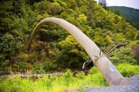 Nelson;Tasman_Bay;bush;native_forrest;Water_Pipe_across_Maitai_River;Maitai_Rive
