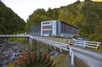 Cobb_River_Valley;Golden_Bay;mountains;hills;rivers;Road;bush;native_forrest;gre