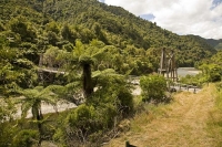 Opotike;blue_sky;Opotike;blue_sky;The_Tauranga_Harp_Suspension_Bridge;Suspension