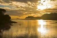 Tolaga_Bay;Eastland;bush;native_forrest;golden_sands;bluffs;Uawa_River;cliffs;wh