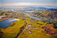 Aerial;Huntly;Waikato_River;suburburban;bridge;green_fields;River;bridge;New_Zea