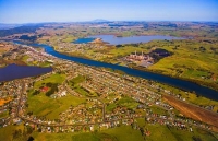 Aerial;Huntly;Waikato_River;suburburban;bridge;green_fields;River;bridge;New_Zea