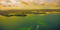 Auckland_East;Auckland;Bastion_Point;Tamaki_Strait;crowds;sunbathers;Yachting;ka