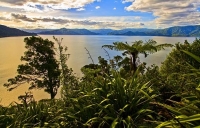Lake_Waikaremoana;Hawkes_Bay;bluffs;cliffs;rocky_shorelines;bush;mountains;bush;