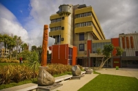 Palmerston_North;Manawatu;agriculture;agricultural_centre;airport;Pacific_Art;Wa