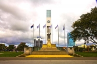 Palmerston_North;Manawatu;War_Memorial;national_flag;flags;War_Memorial_Clock_To