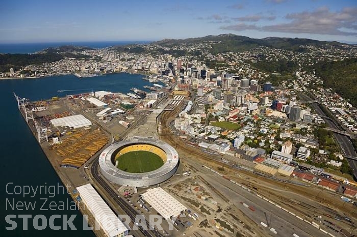 Aerial-Wellington-Wharf-containers-cranes-sheds-storage sheds-caketin