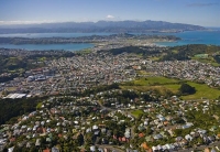 Aerial_Wellington_city_Rongotai_airport_Lysle_Bay