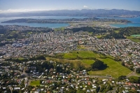Aerial_Wellington_city_Rongotai_airport_Lysle_Bay