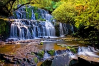 The_Catlins;Southland;hills;rivers;Road;bush;native_forrest;green_fields;green_p