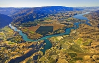 Kawarau_River;Kawarau_Gorge;Otago;bungy_bridge;bluffs;cliffs;Bungy_jumping;viney