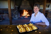 Collingwood;Golden_Bay;The_Naked_Possum;The_Naked_Possum_Cafe;Open_Fire;pies;pos