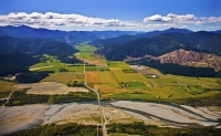 Aerial;Wairau_Plains_and_Coast;Marlborough;vineyards;braided_rivers;Wairau_River